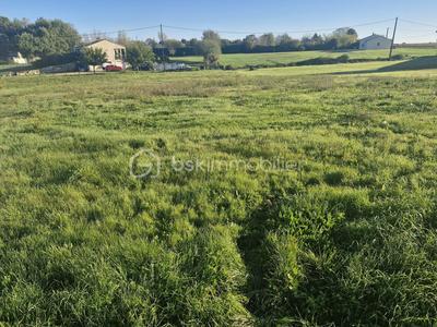 Terrain industriel - 1 664 m²