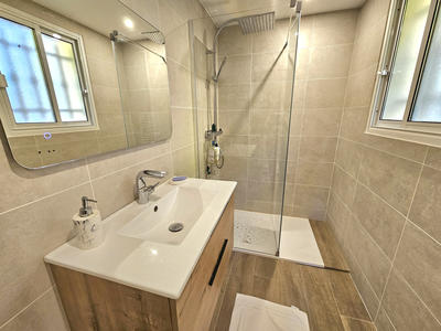 Villa - 190 m² - 8 pièces