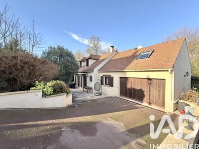 Maison - 182 m² - 7 pièces