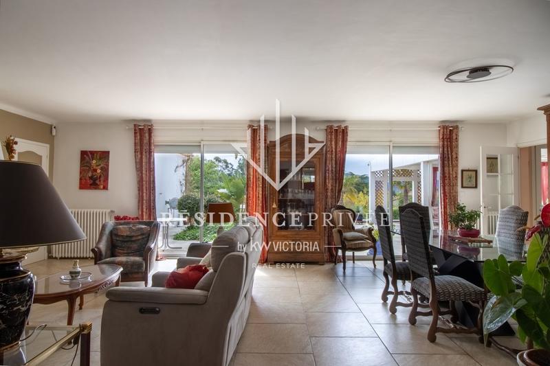 Maison chambre d'hôtes - 195 m² - 8 pièces