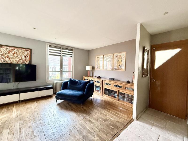 Maison ancienne - 179 m² - 8 pièces