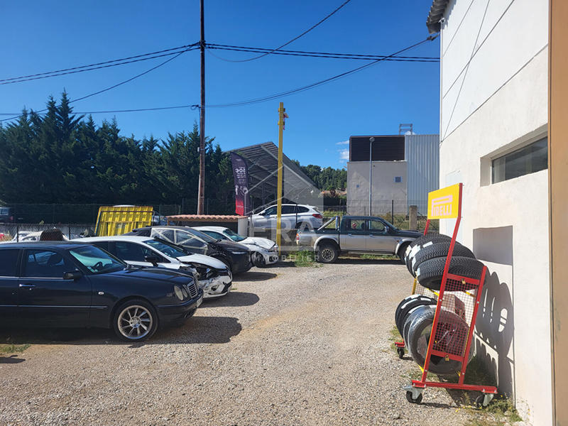 Maison - 420 m² - 5 pièces