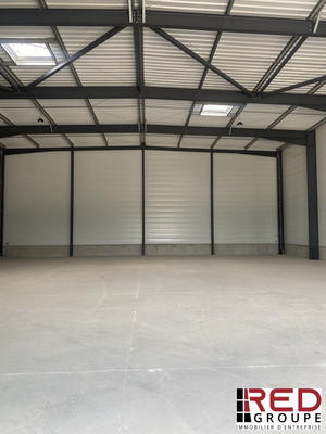 Entrepôt - 260 m²