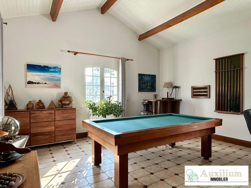 Maison traditionnelle - 146 m² - 6 pièces