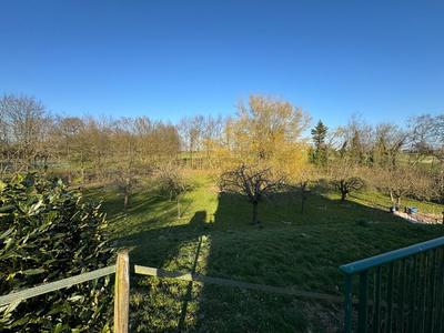 Maison - 236 m² - 7 pièces