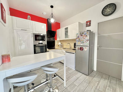 Maison - 93 m² - 5 pièces