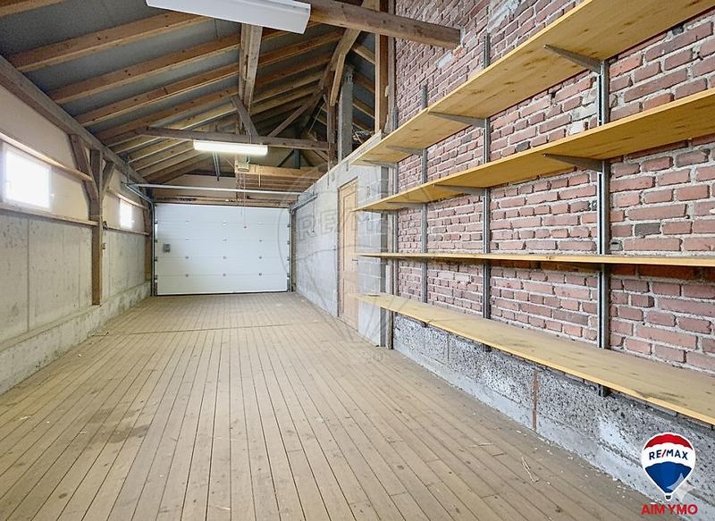 Propriété - 222 m² - 6 pièces