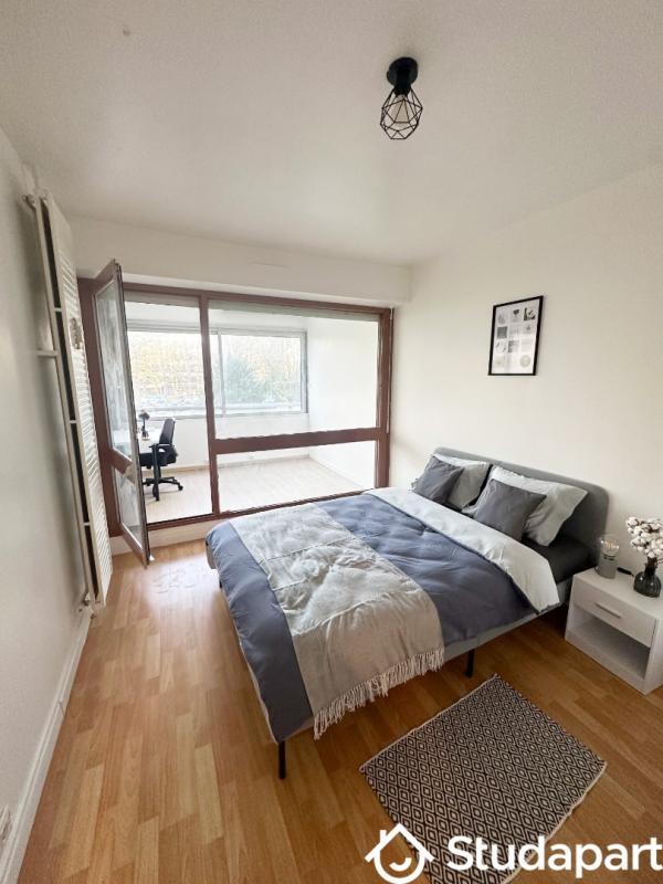 Chambre - 11 m² - 1 pièce