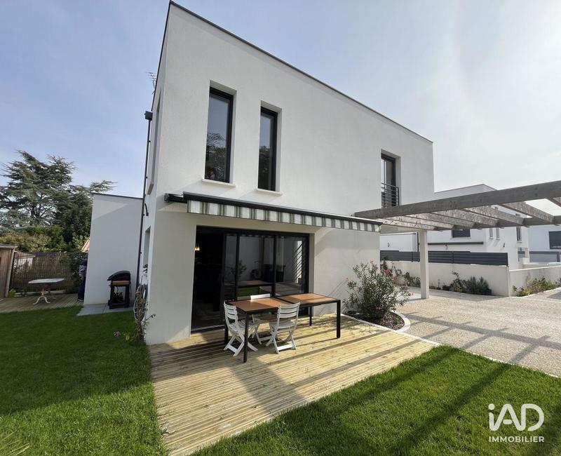 Maison - 103 m² - 4 pièces