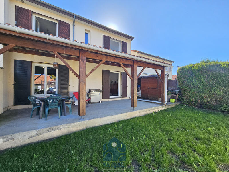 Maison - 102 m² - 5 pièces