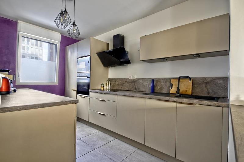 Appartement ancien - 86 m² - 4 pièces