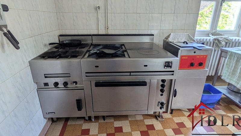 Fonds de commerce - Magasins - 300 m²