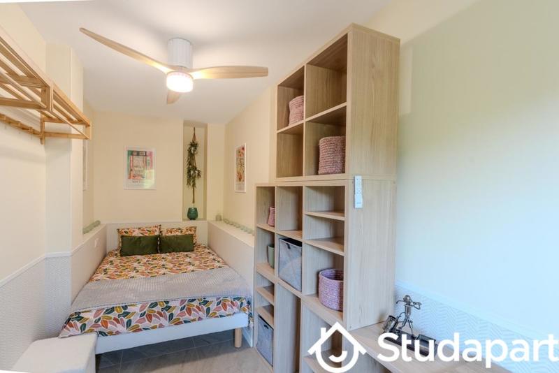 Chambre - 10 m² - 1 pièce