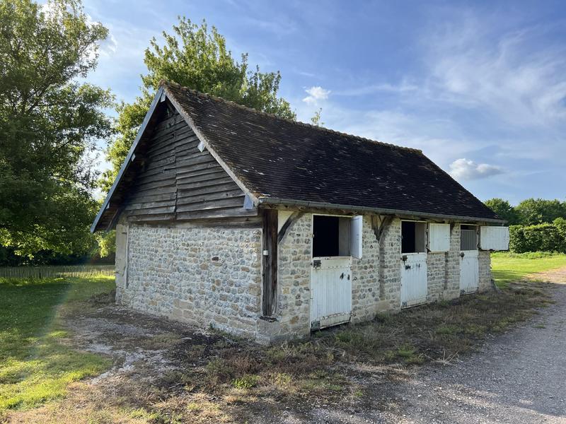 Maison - 420 m² - 11 pièces