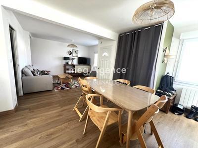 Maison - 113 m² - 6 pièces