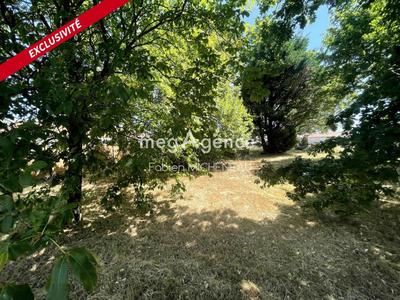 Terrain constructible - 627 m²