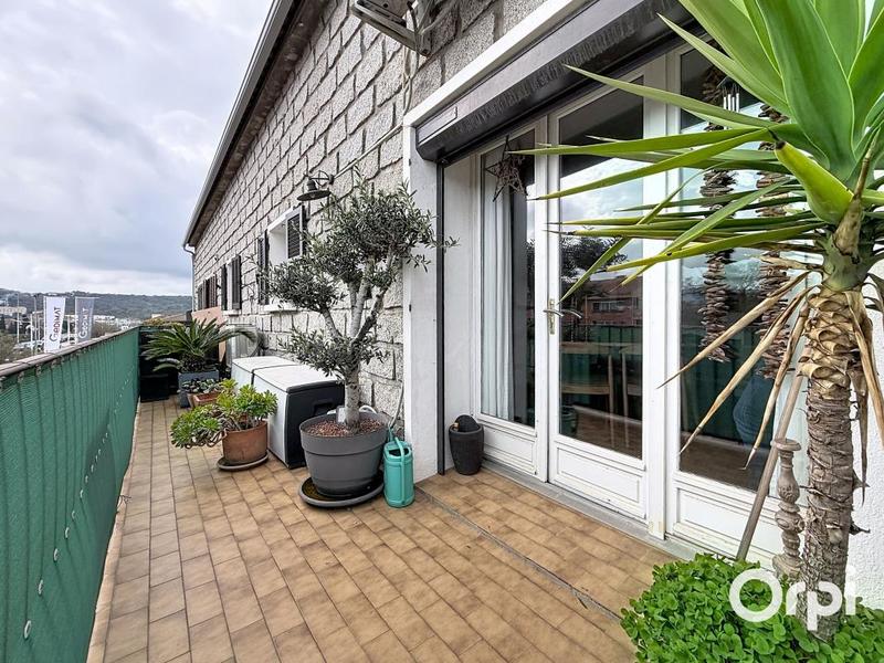 Duplex - 74 m² - 3 pièces