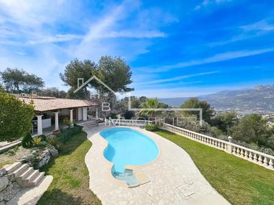 Maison - 155 m² - 4 pièces