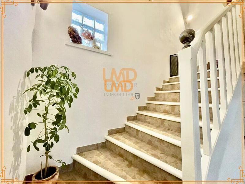 Villa - 176 m² - 7 pièces