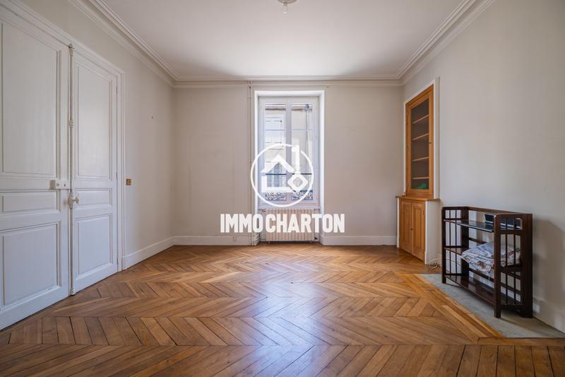 Maison ancienne - 163 m² - 8 pièces