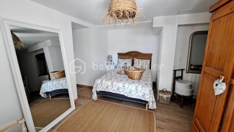 Maison - 175 m² - 8 pièces