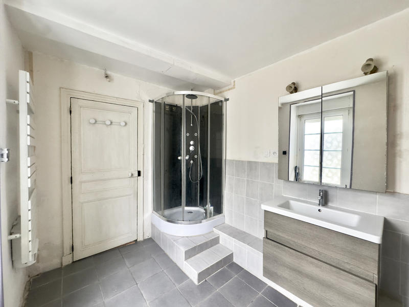 Maison - 104 m² - 4 pièces