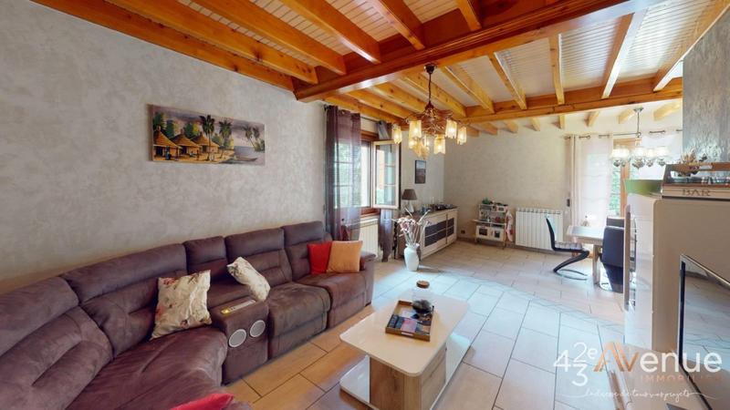 Maison - 156 m² - 9 pièces