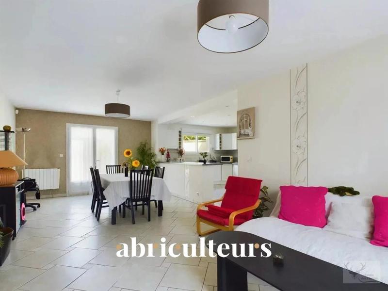 Maison - 152 m² - 6 pièces