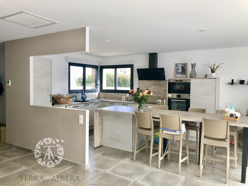 Villa - 123 m² - 4 pièces