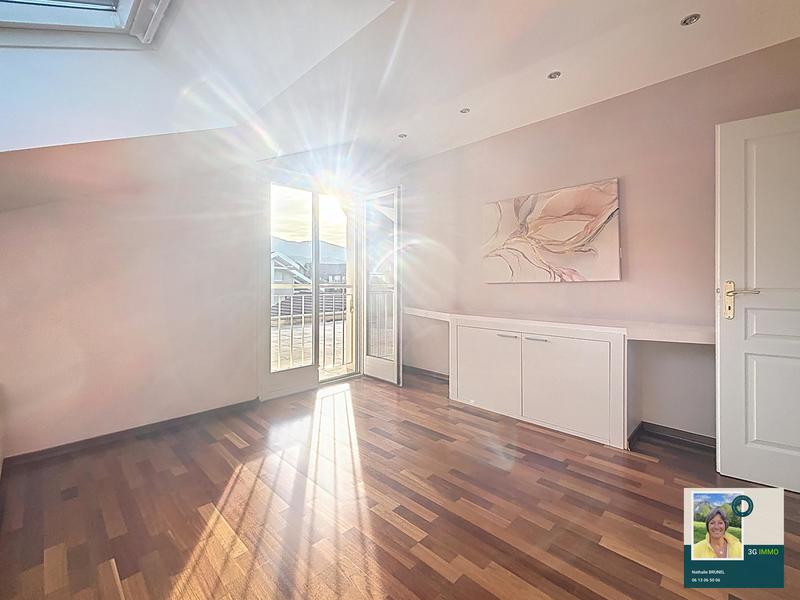 Villa - 250 m² - 10 pièces