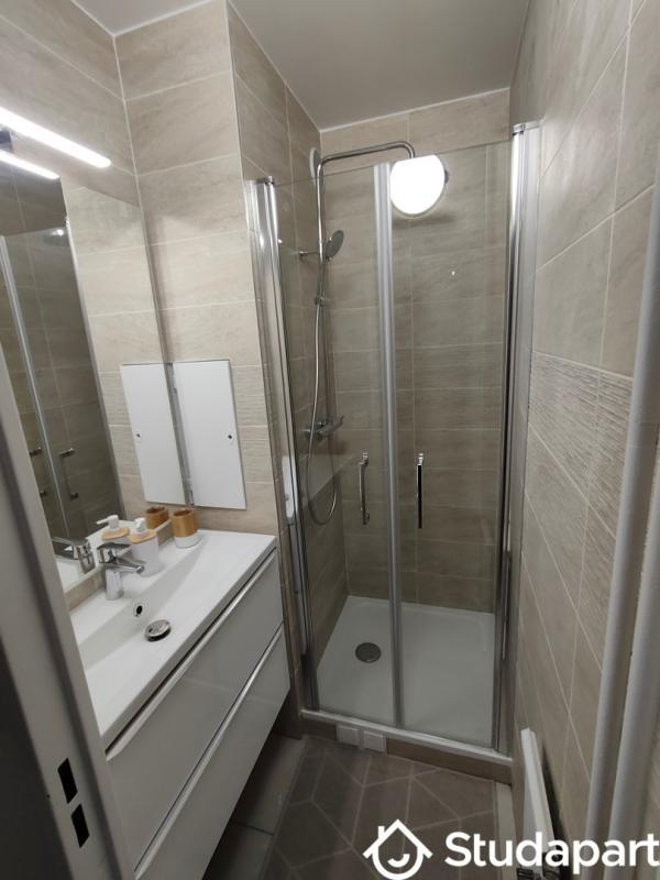 Chambre - 9 m² - 1 pièce