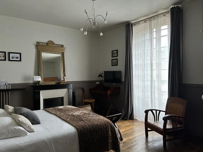 Propriété - 502 m² - 18 pièces