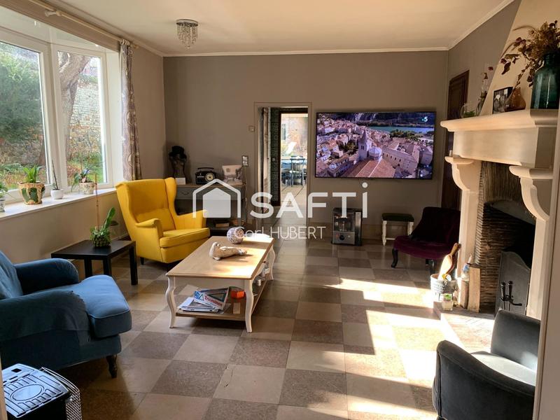 Maison - 284 m² - 12 pièces