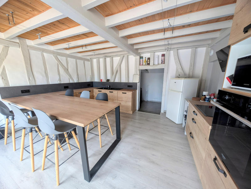 Maison - 204 m² - 6 pièces