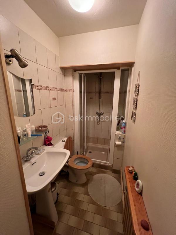 Maison - 250 m² - 10 pièces