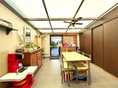 Maison - 102 m² - 5 pièces