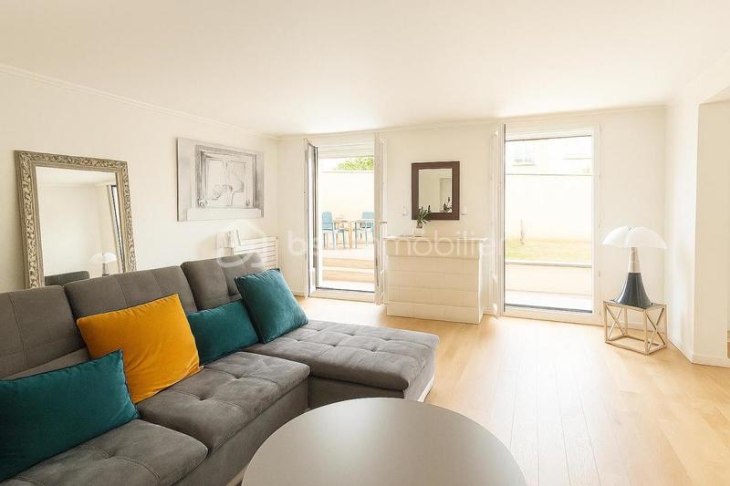 Propriété - 227 m² - 9 pièces