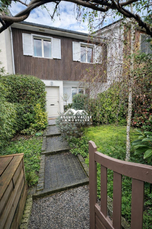 Maison - 83 m² - 4 pièces