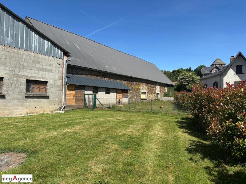 Grange - 553 m² - 3 pièces