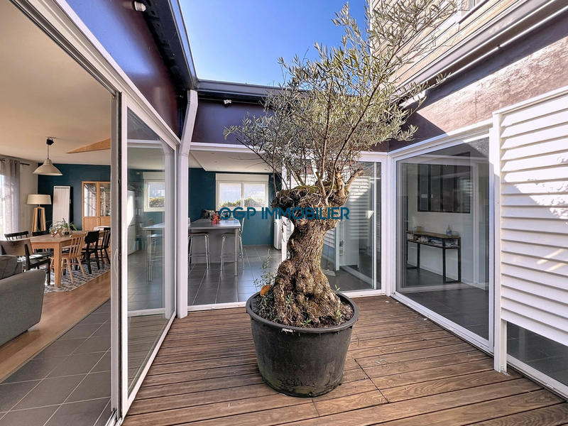 Maison contemporaine - 148 m² - 5 pièces