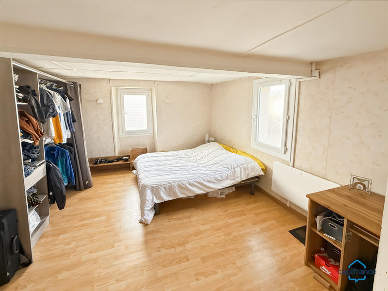 Maison - 96 m² - 4 pièces