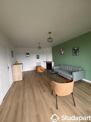 Chambre - 13 m² - 1 pièce