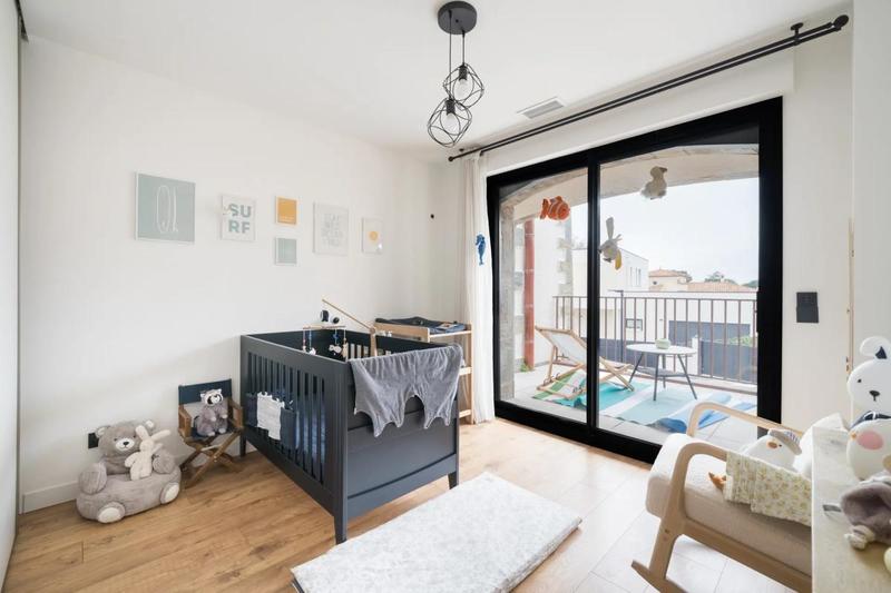 Appartement - 96 m² - 4 pièces