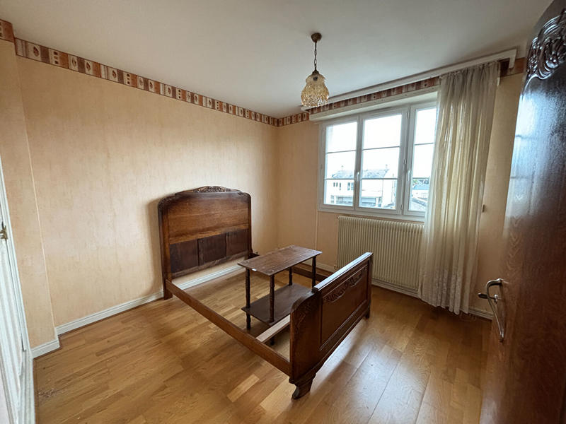 Maison - 295 m² - 12 pièces