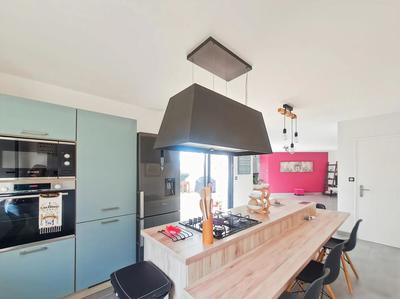 Maison - 228 m² - 5 pièces