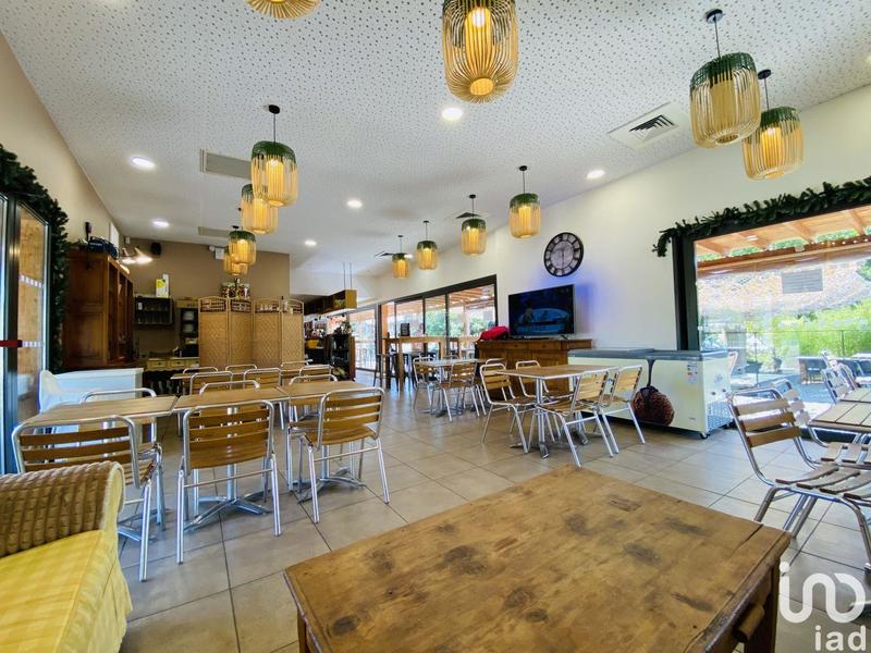 Local commercial - 122 m²