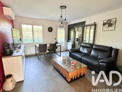 Maison - 97 m² - 4 pièces