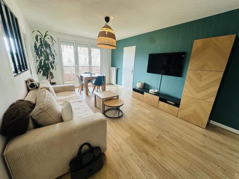 Appartement - 97 m² - 5 pièces