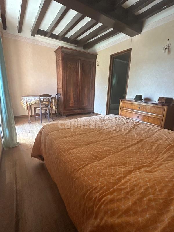 Maison - 143 m² - 9 pièces