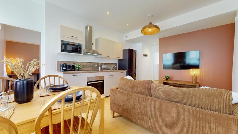 Appartement - 70 m² - 5 pièces